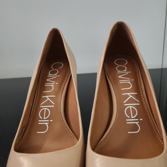 Calvin Klein Nude Leather Pointed-Toe Pumps – Size 7 - Picture 6 of 6